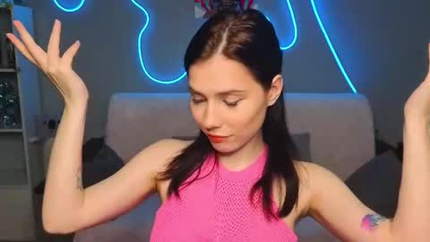 Snapshot of mellhyees chatting on February 2026 05:22:02 PM mellhyees online show from February 2026 05:22:02 PM