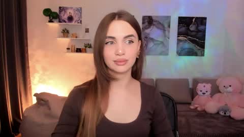 Tessa online show from April 2026 03:43:02 AM