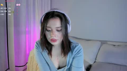 Snapshot of melmean chatting on November 2025 03:23:02 PM Mel online show from November 2025 03:23:02 PM