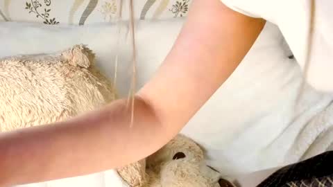 MelMooon online show from May 2026 04:55:02 PM