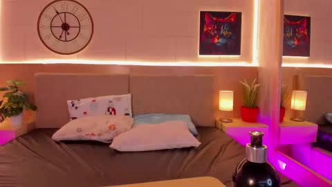 Snapshot of meloddy_rose chatting on November 2025 10:37:01 PM Melody online show from November 2025 10:37:01 PM