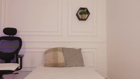 Meloddy online show from February 2026 01:51:02 PM