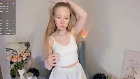 Snapshot of melodievejar chatting on February 2026 04:18:02 AM melodievejar online show from February 2026 04:18:02 AM