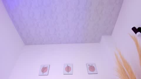   online show from February 2025 05:37:01 PM