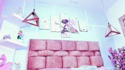 Hi i am melody  online show from June 2026 07:25:02 PM