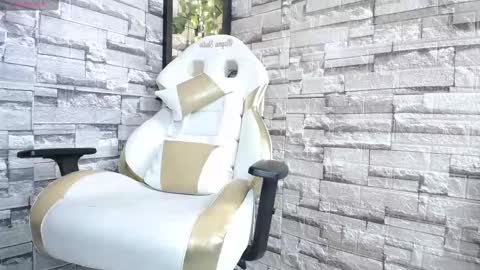 MELODY  HILS online show from January 2025 04:19:01 PM