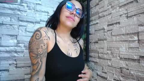 MELODY  HILS online show from January 2025 12:39:02 PM