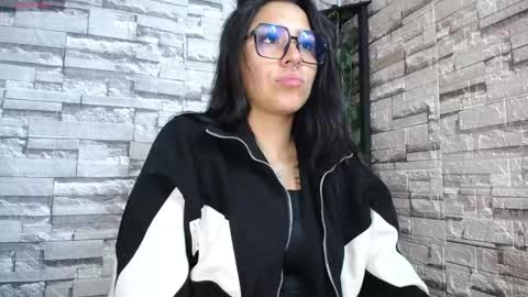 MELODY  HILS online show from January 2025 01:09:01 PM