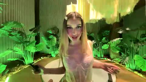 melody_soft online show from May 2026 03:48:02 AM