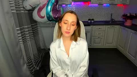 Snapshot of melodyoflovee chatting on January 2025 08:23:02 AM Kaylie online show from January 2025 08:23:02 AM