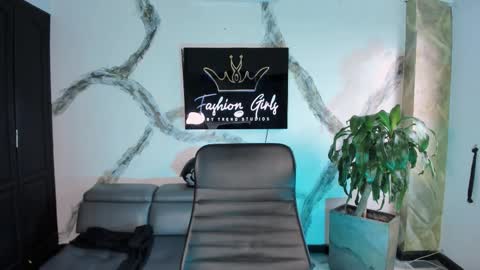 melodysnow online show from November 2025 08:52:02 PM