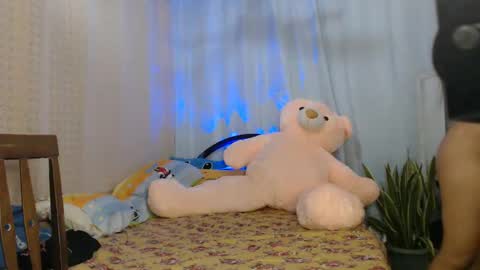 Snapshot of meloxxx87 chatting on February 2025 09:01:01 AM cassy online show from February 2025 09:01:01 AM