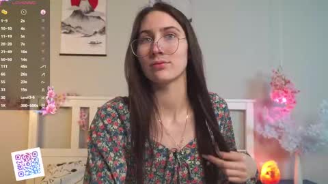 Snapshot of memento_mary chatting on March 2025 03:05:02 AM The princess of your dreams online show from March 2025 03:05:02 AM