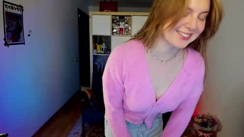 Snapshot of meow_k1tty chatting on May 2026 04:51:01 AM Flora Next stream November 17th at 6 GMT online show from May 2026 04:51:01 AM
