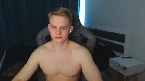 Mickey online show from March 2026 06:18:01 AM