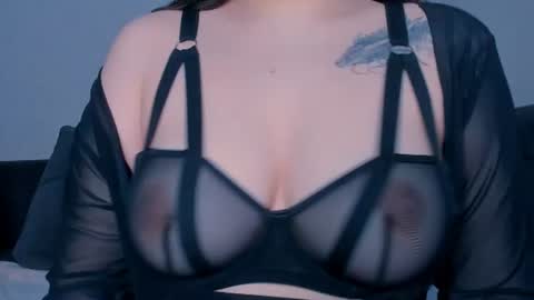 Snapshot of meow_rinnie chatting on July 2026 10:13:01 AM My links --- online show from July 2026 10:13:01 AM