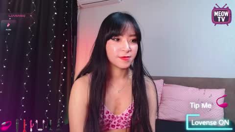 Snapshot of meowkami chatting on October 2025 11:48:02 PM meowkami online show from October 2025 11:48:02 PM