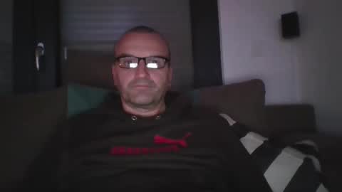 Snapshot of mep222 chatting on December 2024 09:33:02 PM Pat online show from December 2024 09:33:02 PM