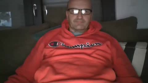 Snapshot of mep222 chatting on January 2025 08:18:02 PM Pat online show from January 2025 08:18:02 PM