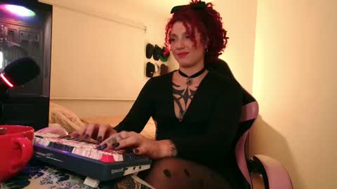 Miss Freckles online show from May 2026 09:43:01 PM