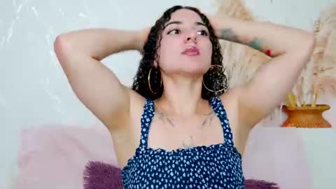 Snapshot of merida_bell18 chatting on June 2026 12:46:01 AM Merida Bell online show from June 2026 12:46:01 AM