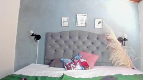 meridalane online show from December 2025 02:44:02 PM