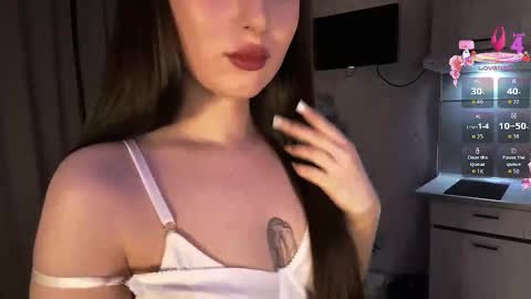 Snapshot of meridethvilca chatting on February 2026 04:13:01 PM Rina online show from February 2026 04:13:01 PM