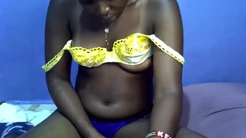 merlin_queen online show from October 2025 12:41:01 AM