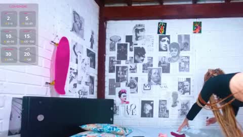 AURORA online show from December 2024 11:51:01 PM