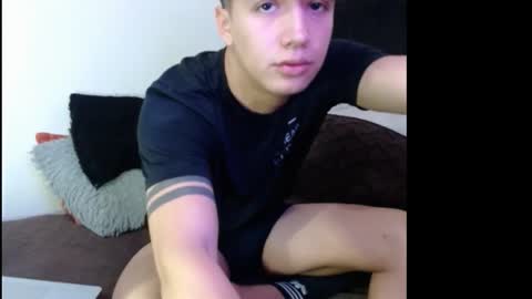 Snapshot of merlyn_0005 chatting on December 2025 07:30:02 PM merlyn_0005 online show from December 2025 07:30:02 PM