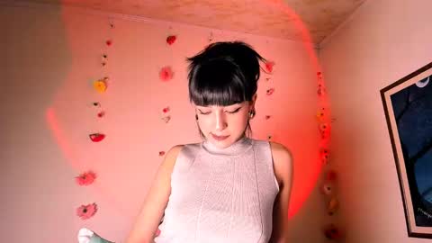 Snapshot of merlynn_ chatting on December 2024 07:47:02 AM Diane 3 online show from December 2024 07:47:02 AM