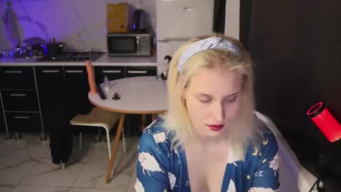 Snapshot of mertyxxx chatting on February 2026 10:24:01 PM Merty online show from February 2026 10:24:01 PM