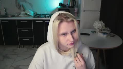 Snapshot of mertyxxx chatting on February 2026 10:22:01 PM Merty online show from February 2026 10:22:01 PM