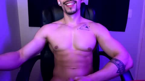 Snapshot of mettew22cm chatting on March 2025 02:51:02 AM mettew22cm online show from March 2025 02:51:02 AM