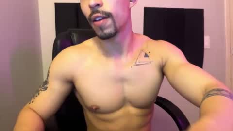 Snapshot of mettew22cm chatting on March 2025 05:17:02 AM mettew22cm online show from March 2025 05:17:02 AM