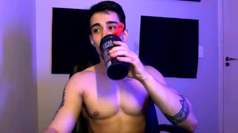 Snapshot of mettew22cm chatting on March 2025 06:53:02 AM mettew22cm online show from March 2025 06:53:02 AM