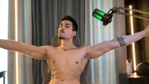 Snapshot of mettew22cm chatting on November 2025 07:58:01 PM mettew22cm online show from November 2025 07:58:01 PM