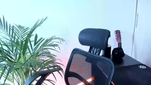 Meurif online show from October 2025 03:14:02 PM