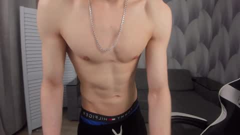 MEVERIK OUSHEN online show from April 2026 07:04:02 PM