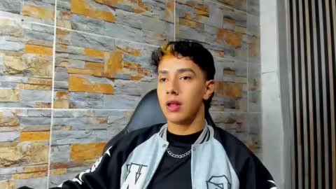 Snapshot of mexwilliams chatting on November 2025 12:37:02 PM mexwilliams online show from November 2025 12:37:02 PM