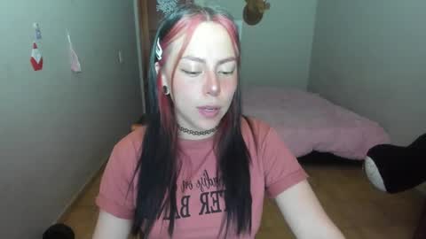 Snapshot of mey090 chatting on January 2025 11:13:01 PM Mey online show from January 2025 11:13:01 PM