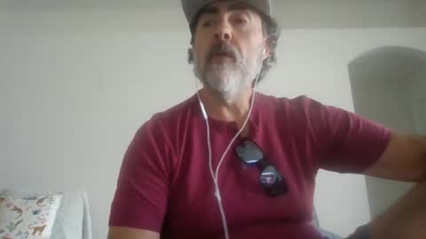 Snapshot of mfbardo1 chatting on June 2026 08:17:01 PM DaddyBear4U online show from June 2026 08:17:01 PM