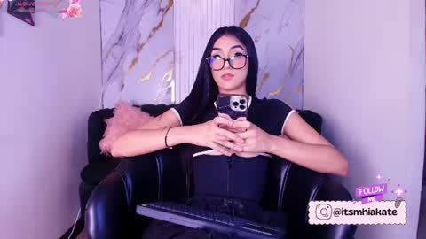 Snapshot of mhia_kate chatting on June 2026 12:17:01 PM Mhia Kate online show from June 2026 12:17:01 PM