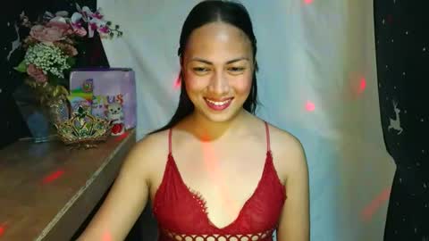 Snapshot of mia0113 chatting on December 2025 12:43:01 PM Mia online show from December 2025 12:43:01 PM