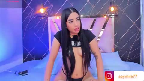 Mia online show from June 2026 12:53:02 AM
