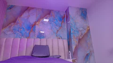 Emi online show from March 2026 07:29:01 PM