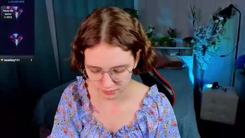 mia__mooore online show from February 2026 01:32:02 PM