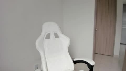 Snapshot of mia_adams66 chatting on March 2025 05:06:02 PM Mia adams online show from March 2025 05:06:02 PM