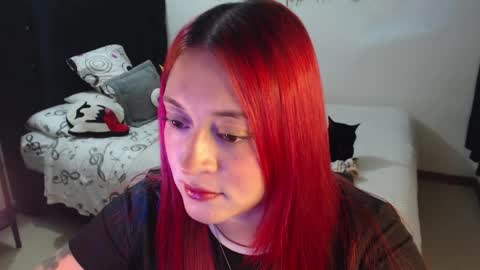 Snapshot of mia_adams_red chatting on June 2026 01:00:01 AM mia online show from June 2026 01:00:01 AM