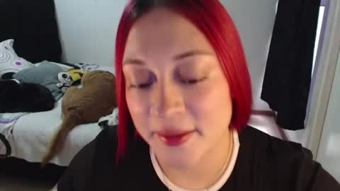 Snapshot of mia_adams_red chatting on June 2026 08:02:01 PM mia online show from June 2026 08:02:01 PM